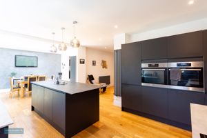 Kitchen- click for photo gallery